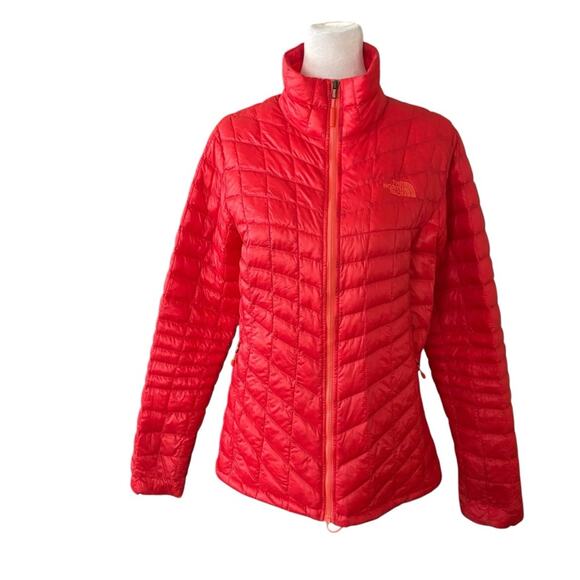 The North Face Thermo Ball Jacket in Fire Ball Red Size Small - Picture 2 of 14